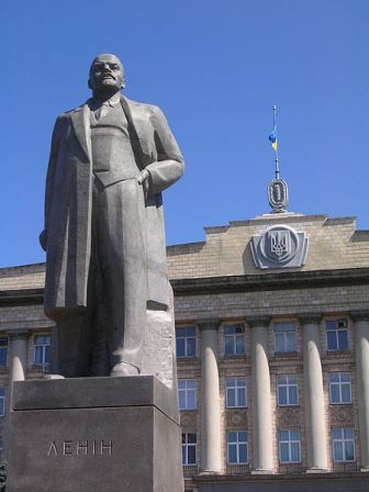Lenin Statue, Cherkassy, Ukraine Lenin Statue, Cherkassy, Ukraine